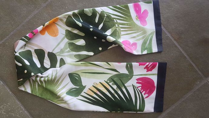 Kleurrijke composities op textiel