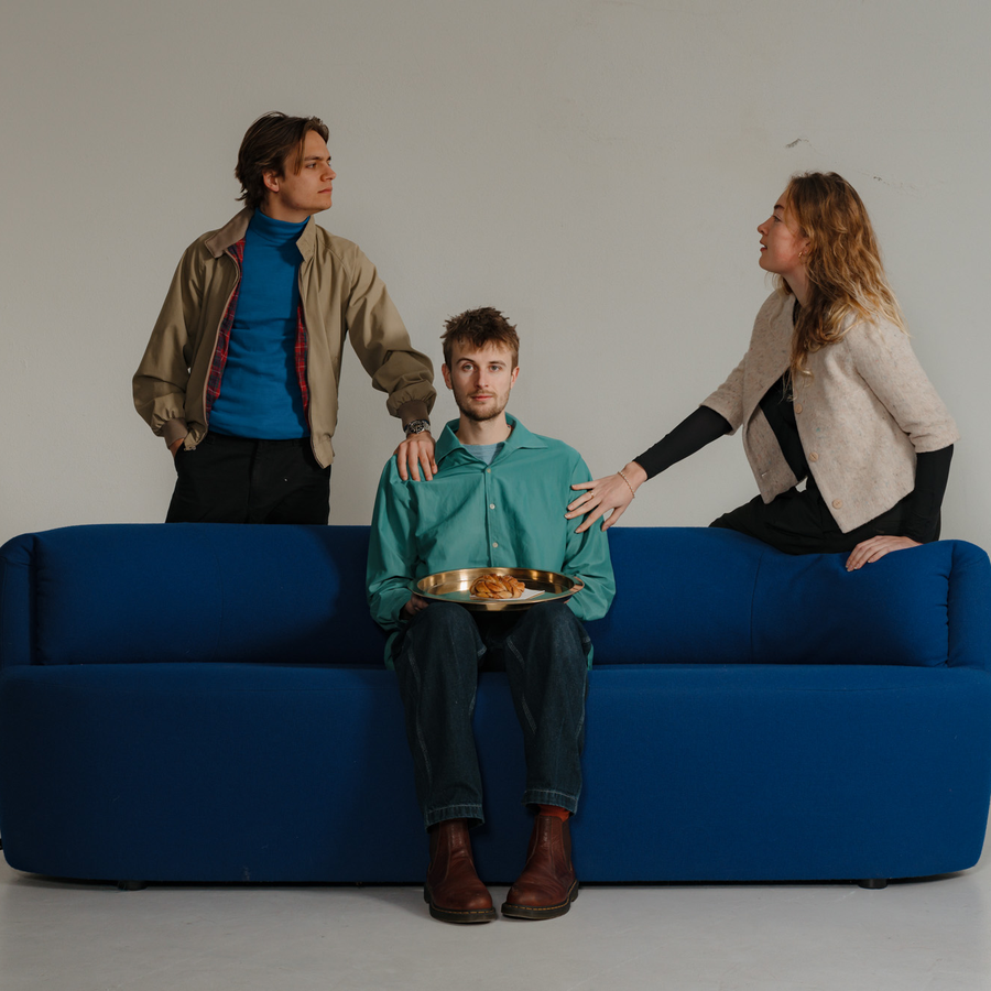 Housewarming van Anna De Graeve, Kes Bakker en Toon Acke